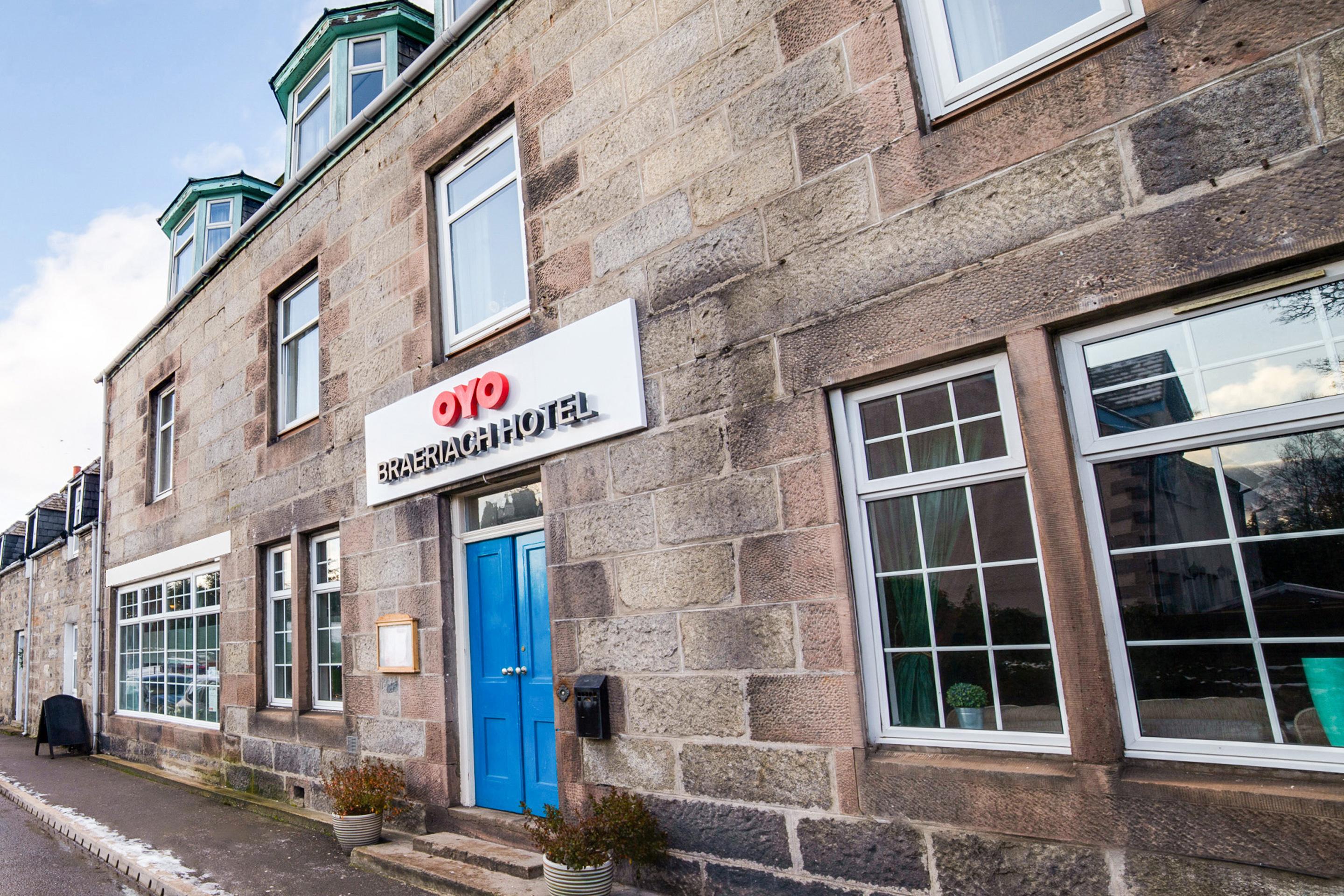 Oyo Braeriach Hotel, Highlands Scotland Newtonmore Exterior photo
